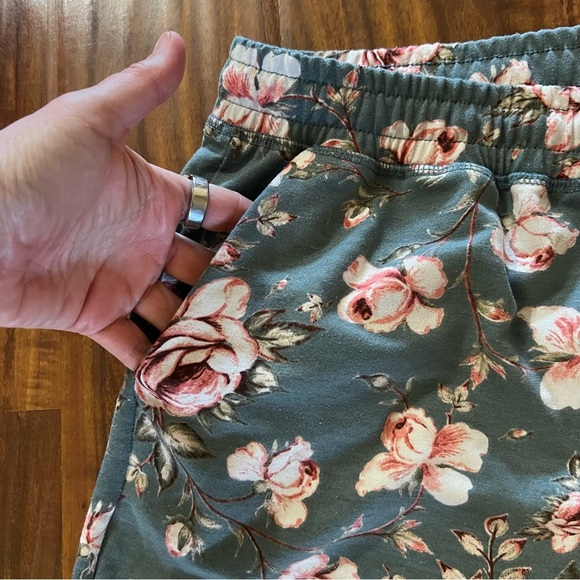 Lularoe Jax Jogger Sweat Pant Green Floral size 3XL - Picture 3 of 7